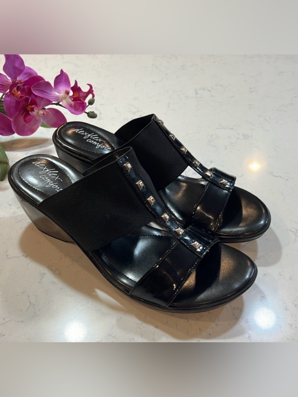 Dexflex Comfort Black Wedge w/Silver Studs and Stretchy Patent Leather 10